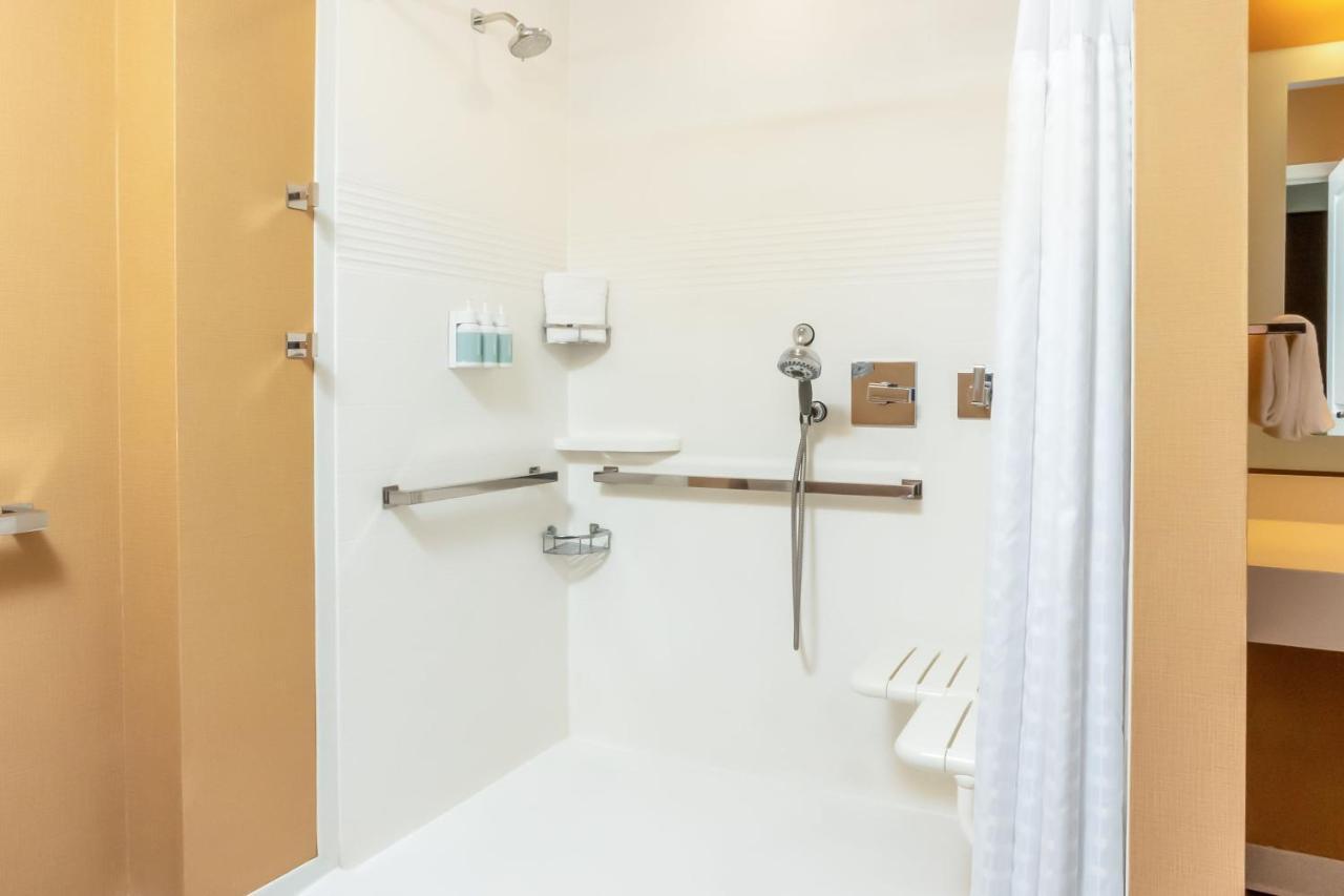 Towneplace Suites By Marriott Las Vegas Stadium District Exterior photo