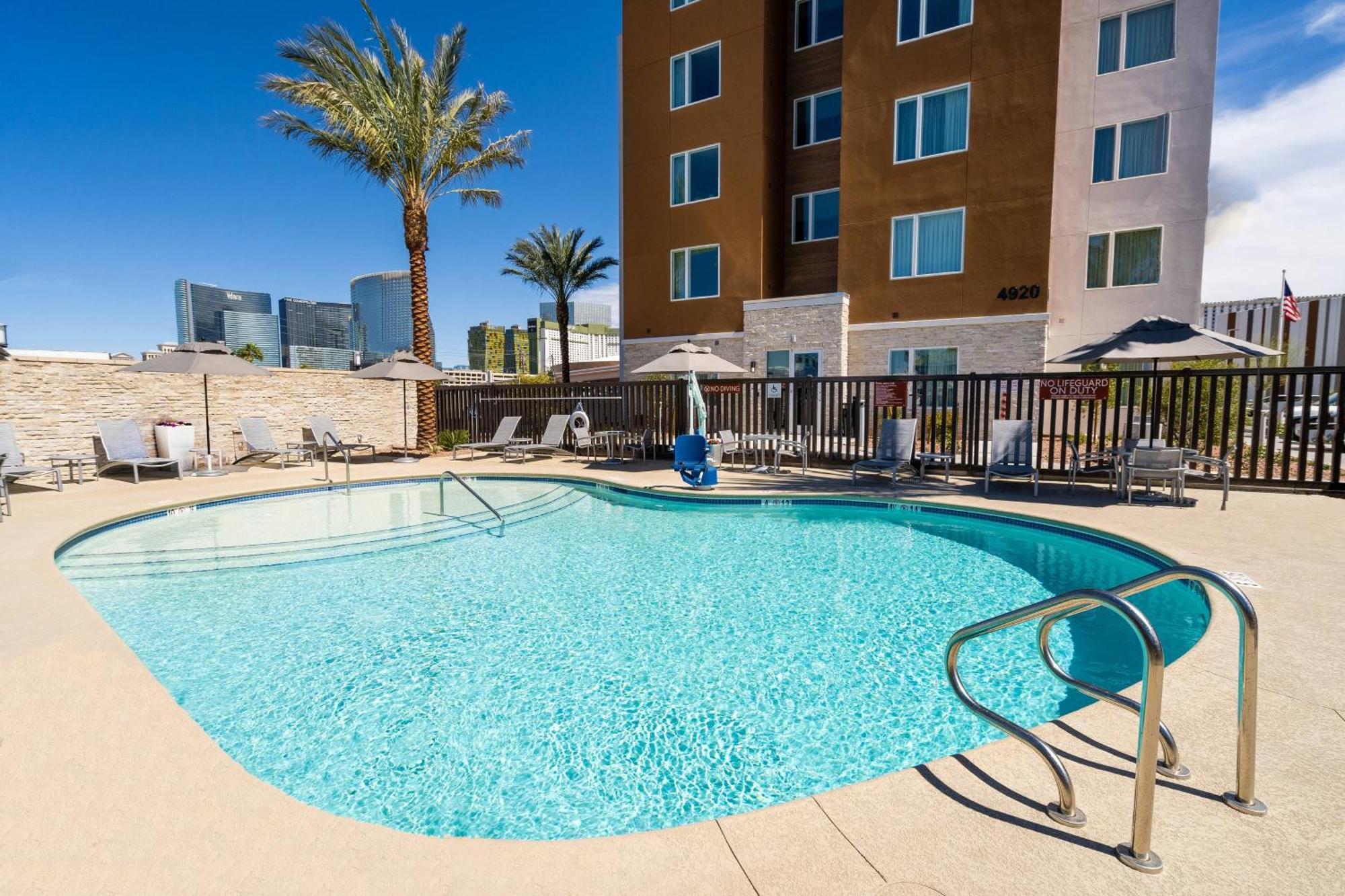 Towneplace Suites By Marriott Las Vegas Stadium District Exterior photo